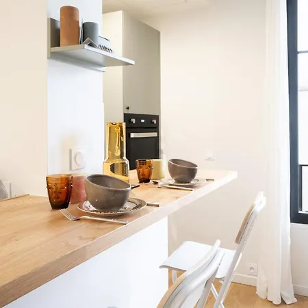 Pompadour - Welkeys * Boulogne-Billancourt